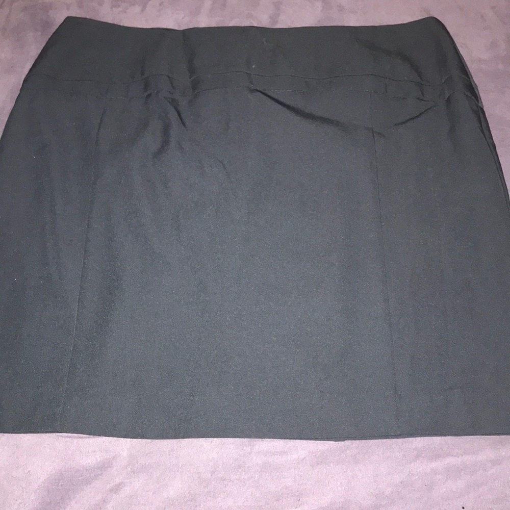 Milano Stretch Mini Skirt Suit NWT - Picture 3 of 6